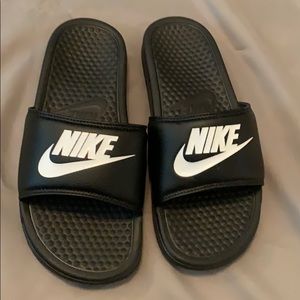 Nike slides